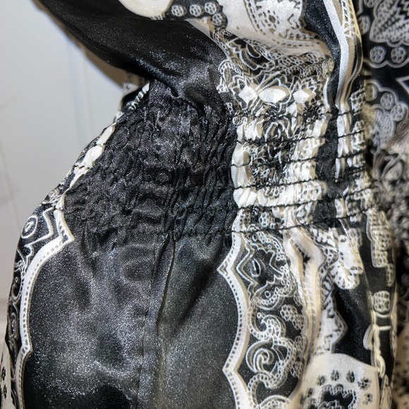 Speechless Satin bandana style peplum top - Picture 7 of 7